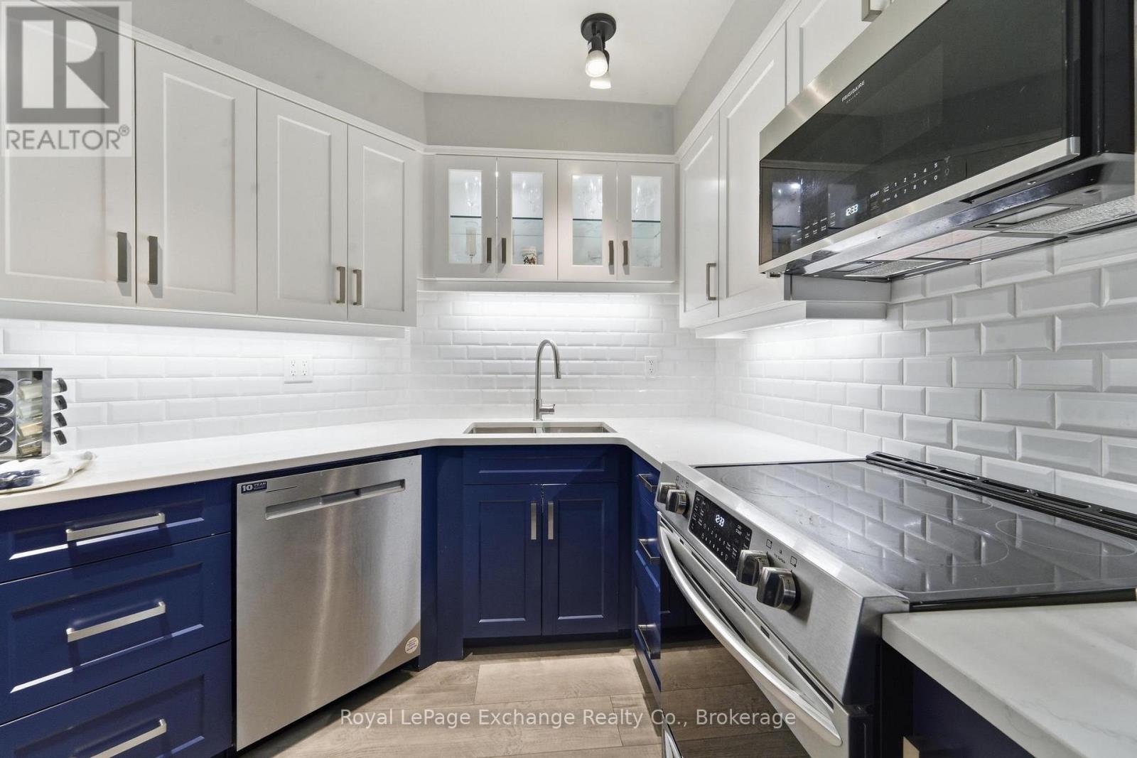 #204 200 HARBOUR STREET - Image 7
