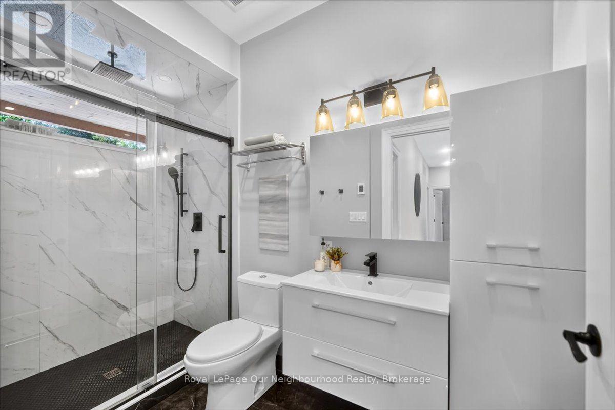 105 EDWINA DRIVE - Image 23
