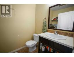 4pc Bathroom - 2502 Valleyview Drive, Camrose, AB T4V1V6 Photo 8