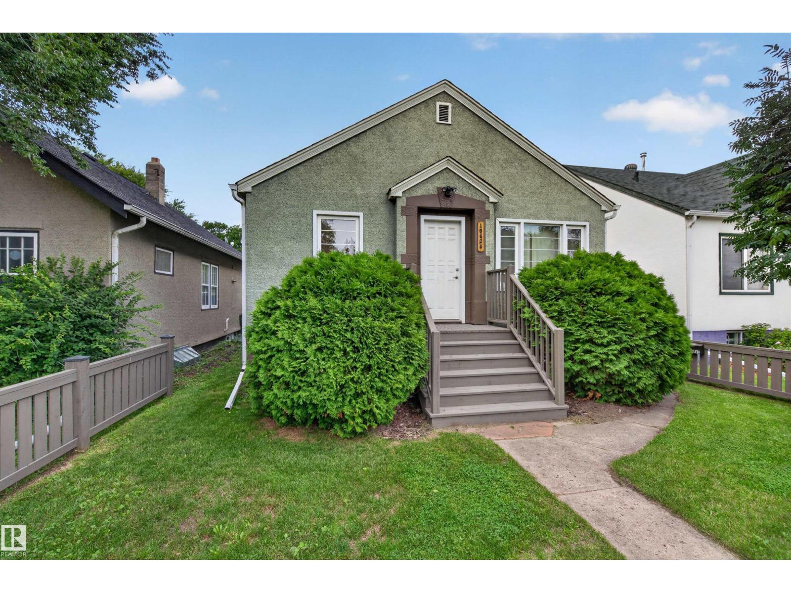 10424 76 AV NW - 2
