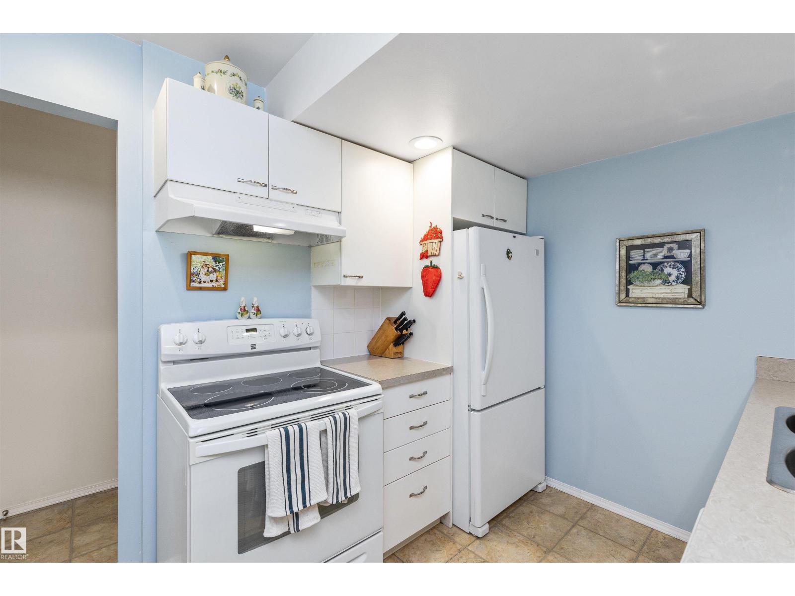 23 GRANDVIEW RG - Image 9