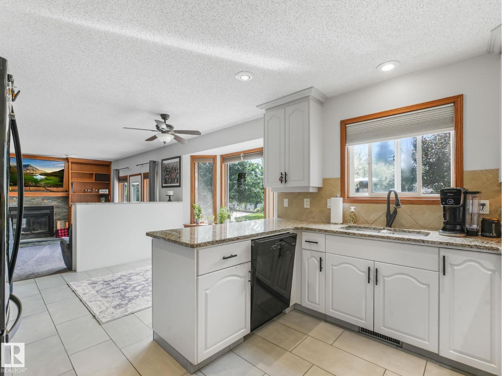 2824 37 ST NW - 8