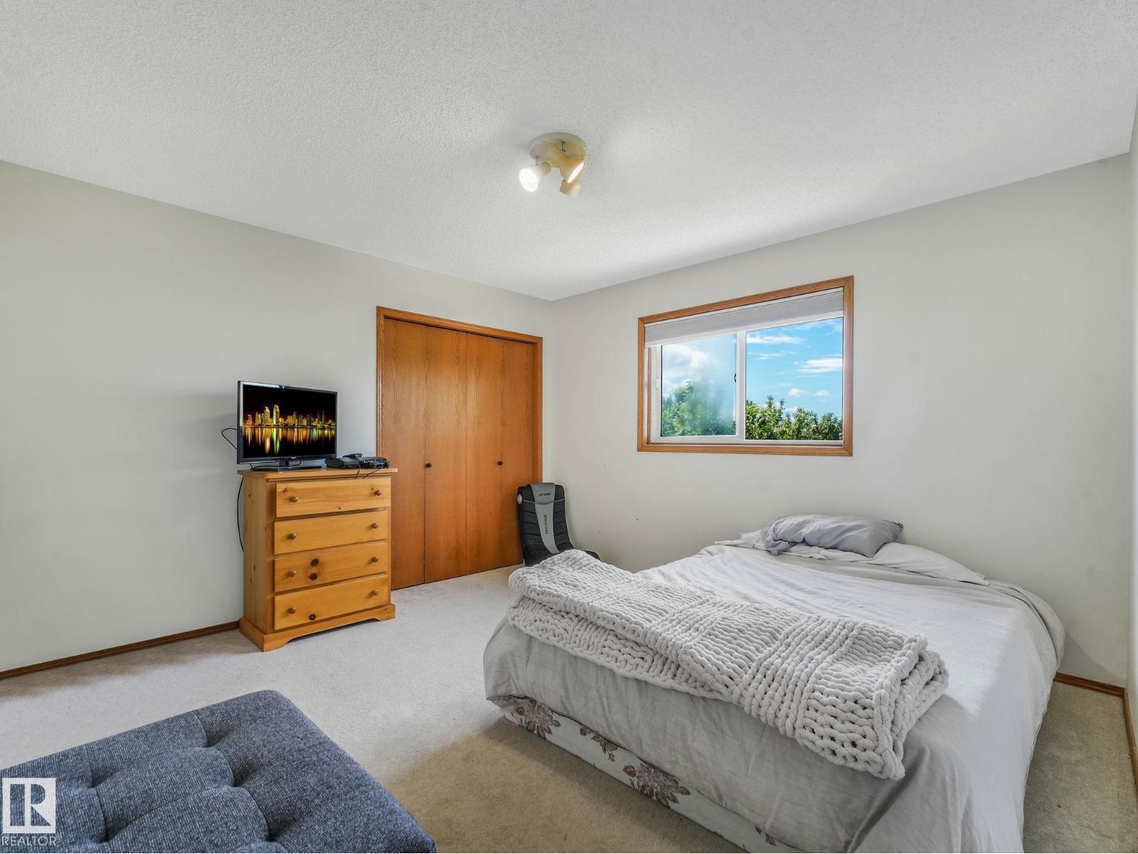 2824 37 ST NW - Image 26