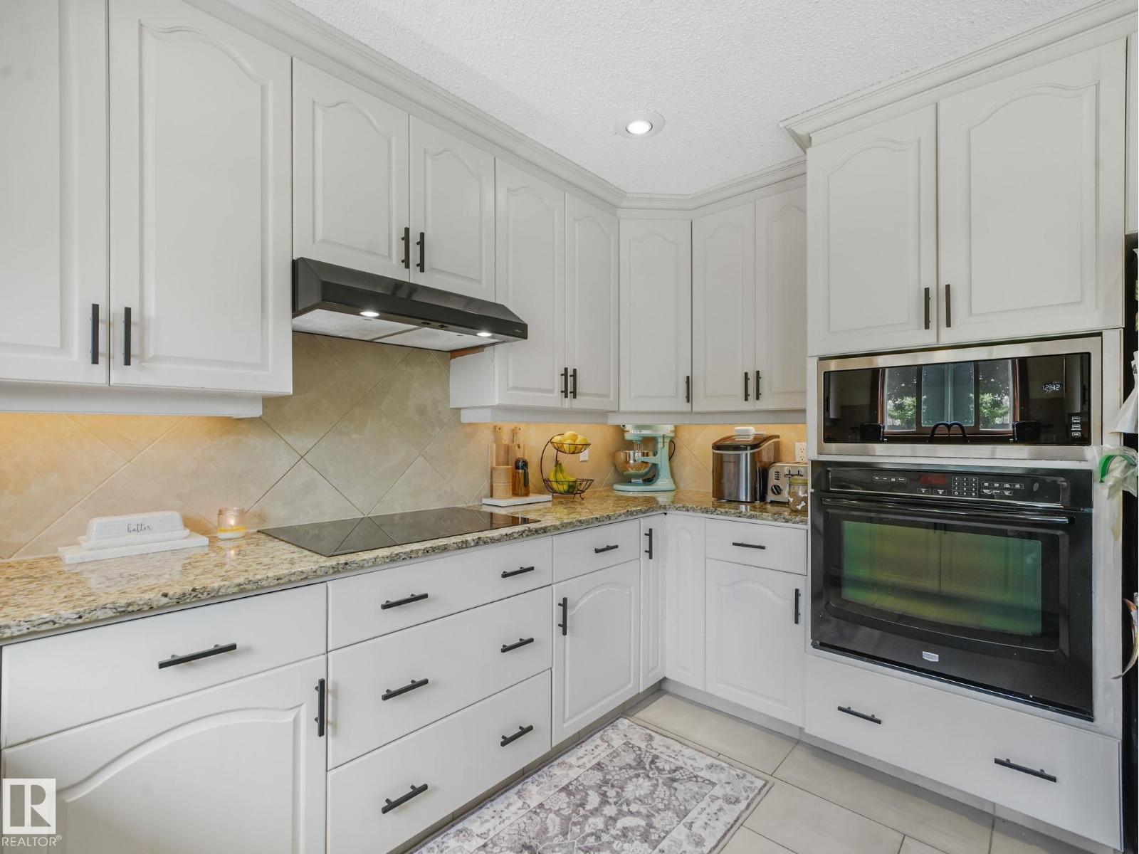 2824 37 ST NW - 9