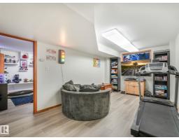 2824 37 St Nw, Edmonton, AB T6L6G4 Photo 39