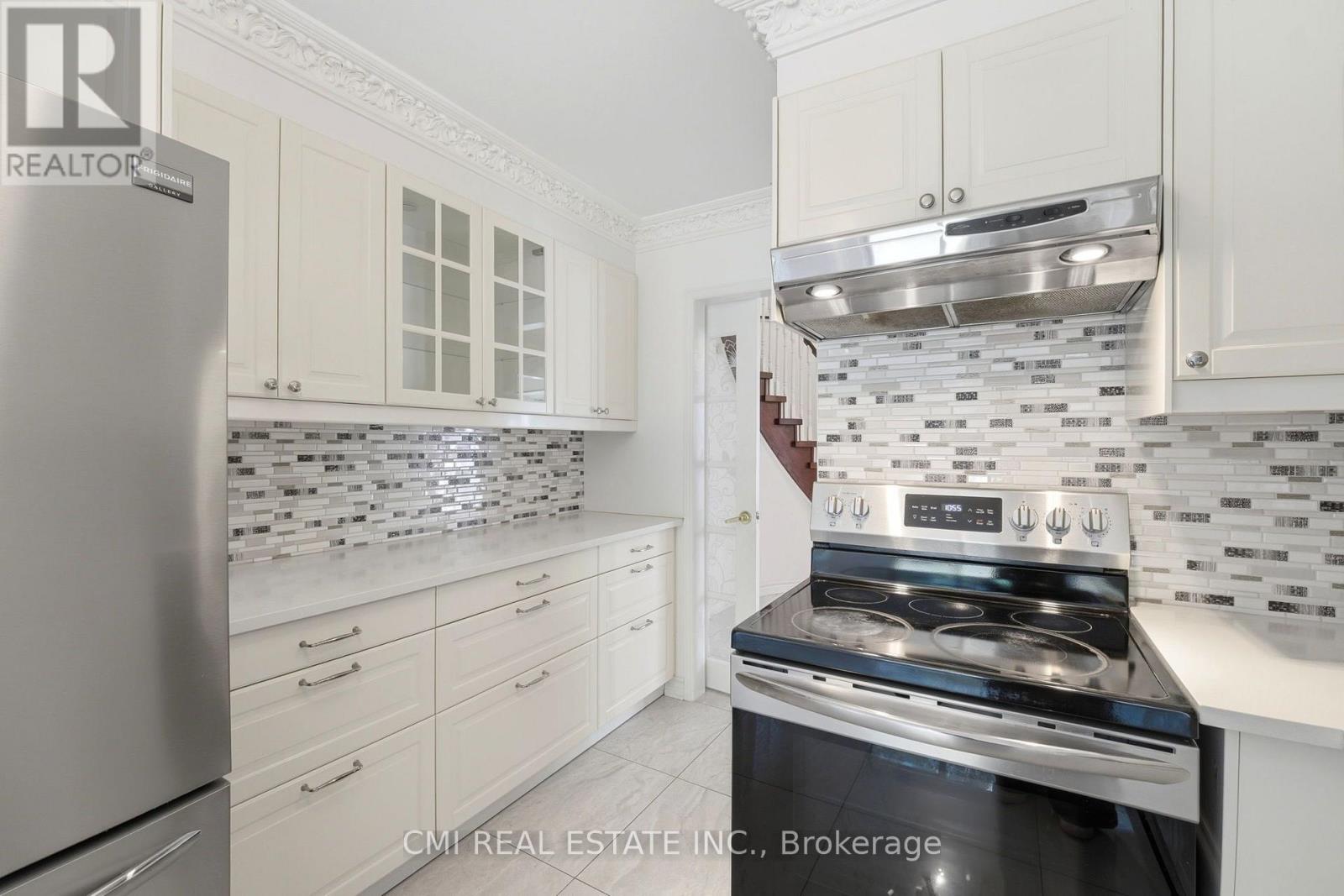 127 O'CONNOR CRESCENT - 15
