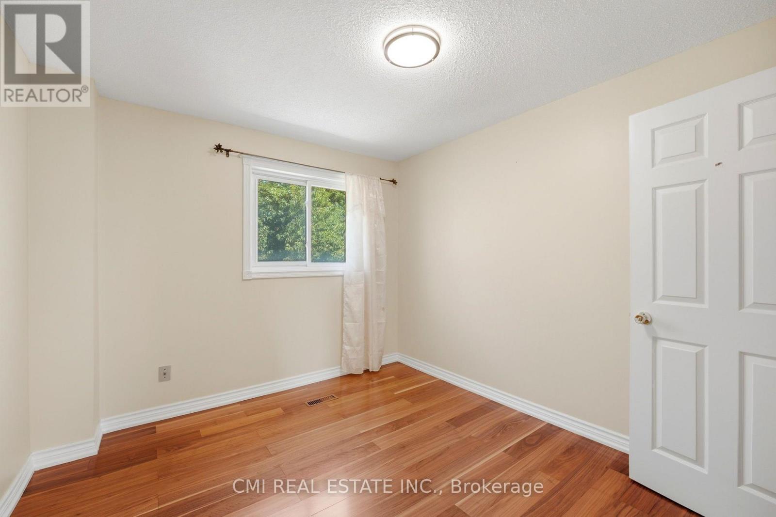 127 O'CONNOR CRESCENT - 22
