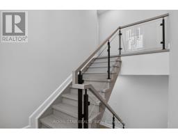 A - 526 Mutual Street, Ottawa, ON K1K1C6 Photo 12