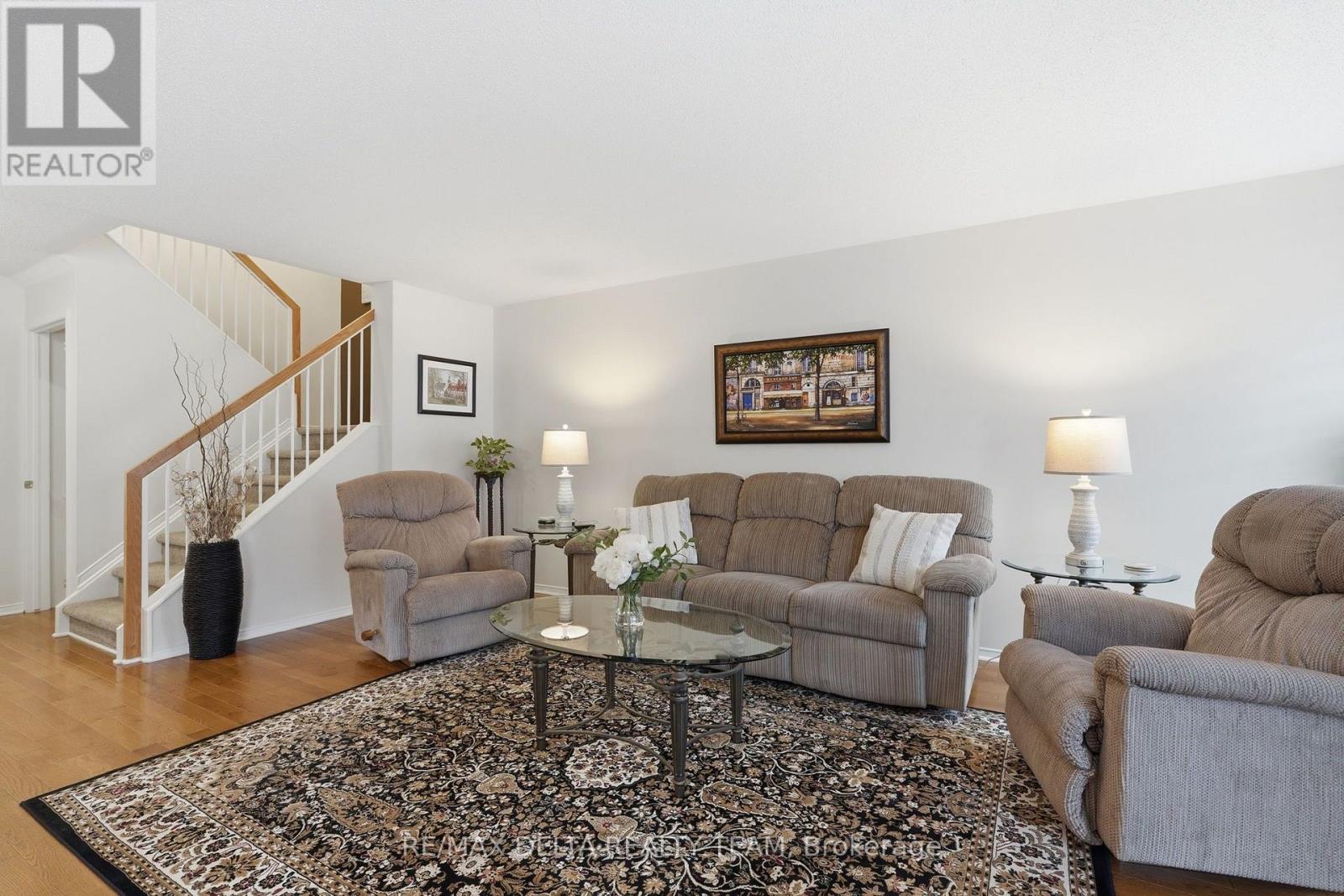 3 Bed, 3 Bath House for Sale in Ottawa – 64 COLLINGTON STREET, Ottawa – MLS# X13646954 - Image 12