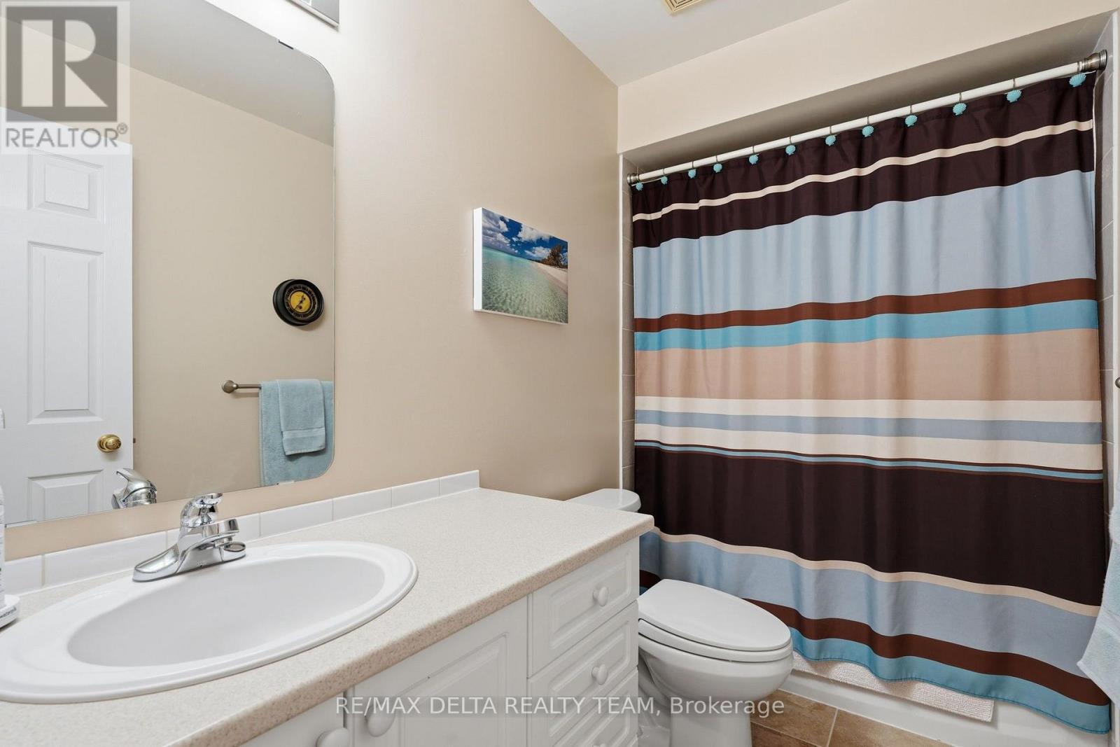 3 Bed, 3 Bath House for Sale in Ottawa – 64 COLLINGTON STREET, Ottawa – MLS# X13646954 - Image 22