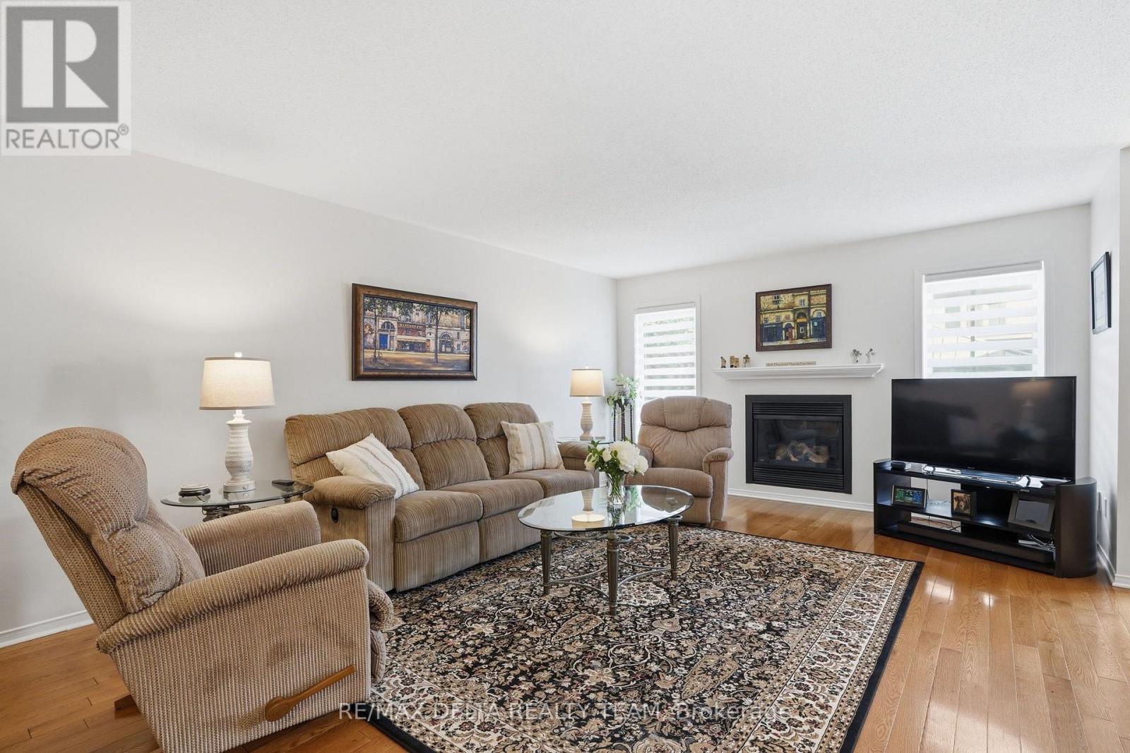 3 Bed, 3 Bath House for Sale in Ottawa – 64 COLLINGTON STREET, Ottawa – MLS# X13646954 - Image 9