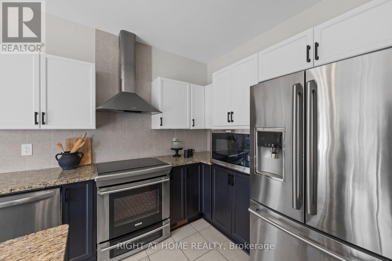 4 Bed, 4 Bath House for Sale in Ottawa – 525 PEERLESS STREET, Ottawa – MLS# X13647008 - Image 17