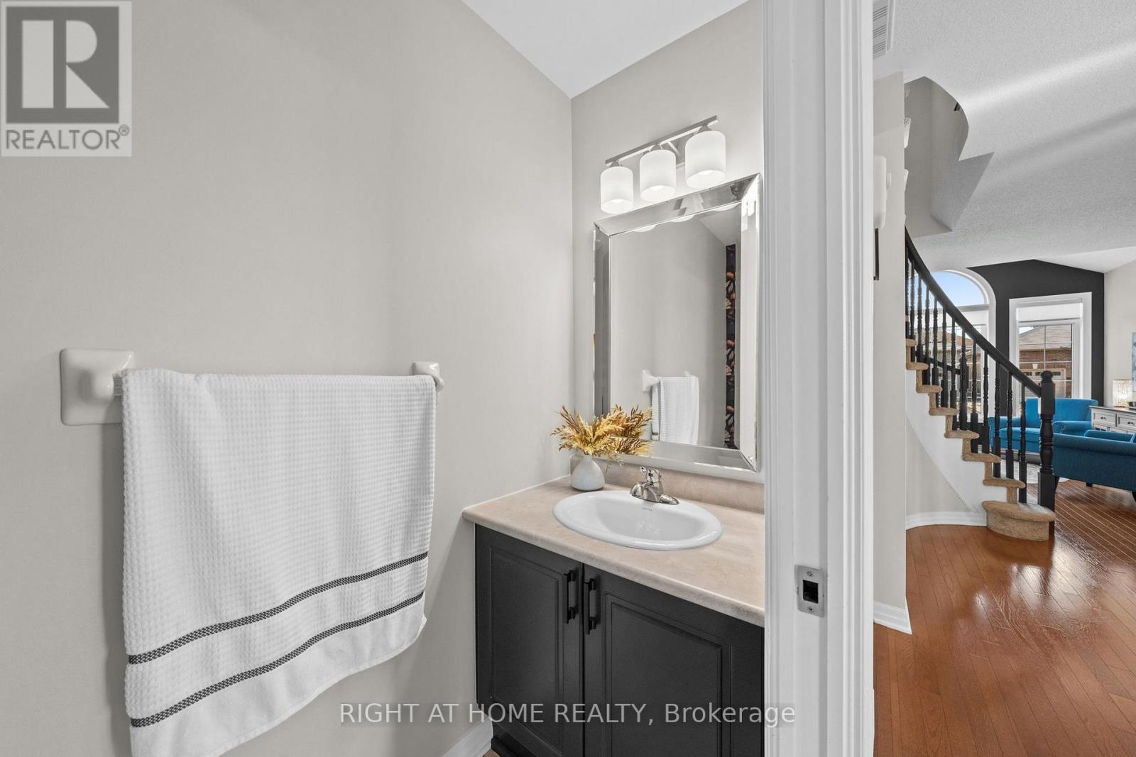 4 Bed, 4 Bath House for Sale in Ottawa – 525 PEERLESS STREET, Ottawa – MLS# X13647008 - Image 18