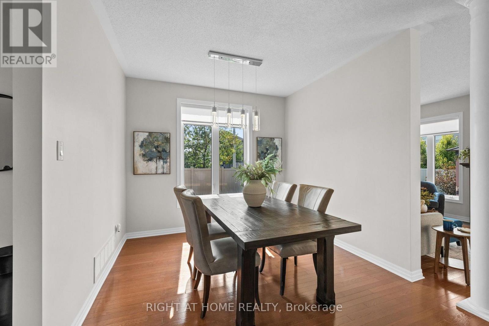 4 Bed, 4 Bath House for Sale in Ottawa – 525 PEERLESS STREET, Ottawa – MLS# X13647008 - Image 8
