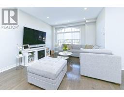 126 Fruitvale Circle, Brampton, ON L7A5C1 Photo 8