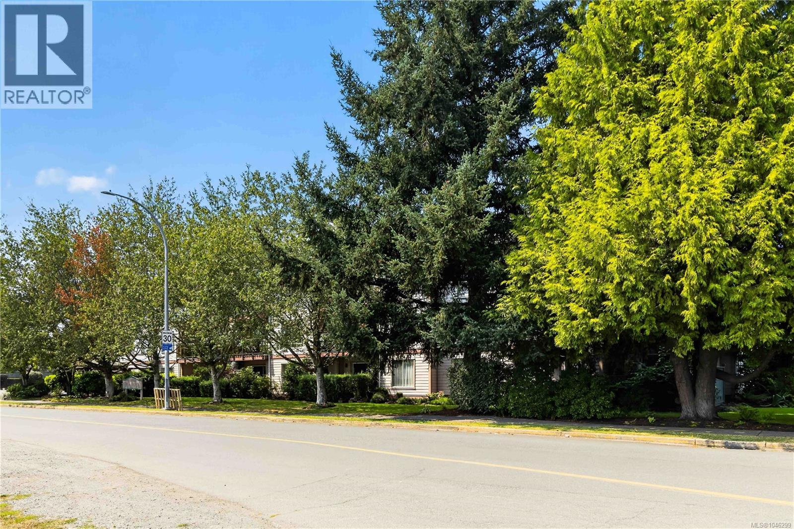 #309 3724 Harriet Rd - 34