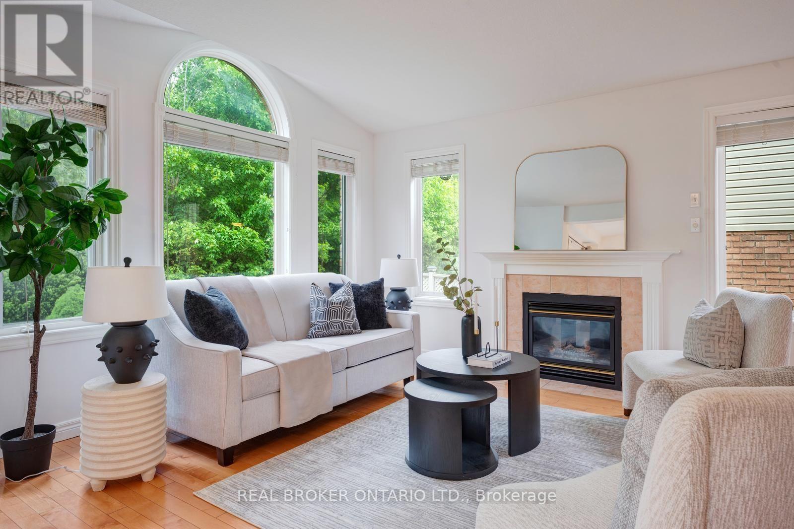 444 LAUSANNE CRESCENT — photo 3