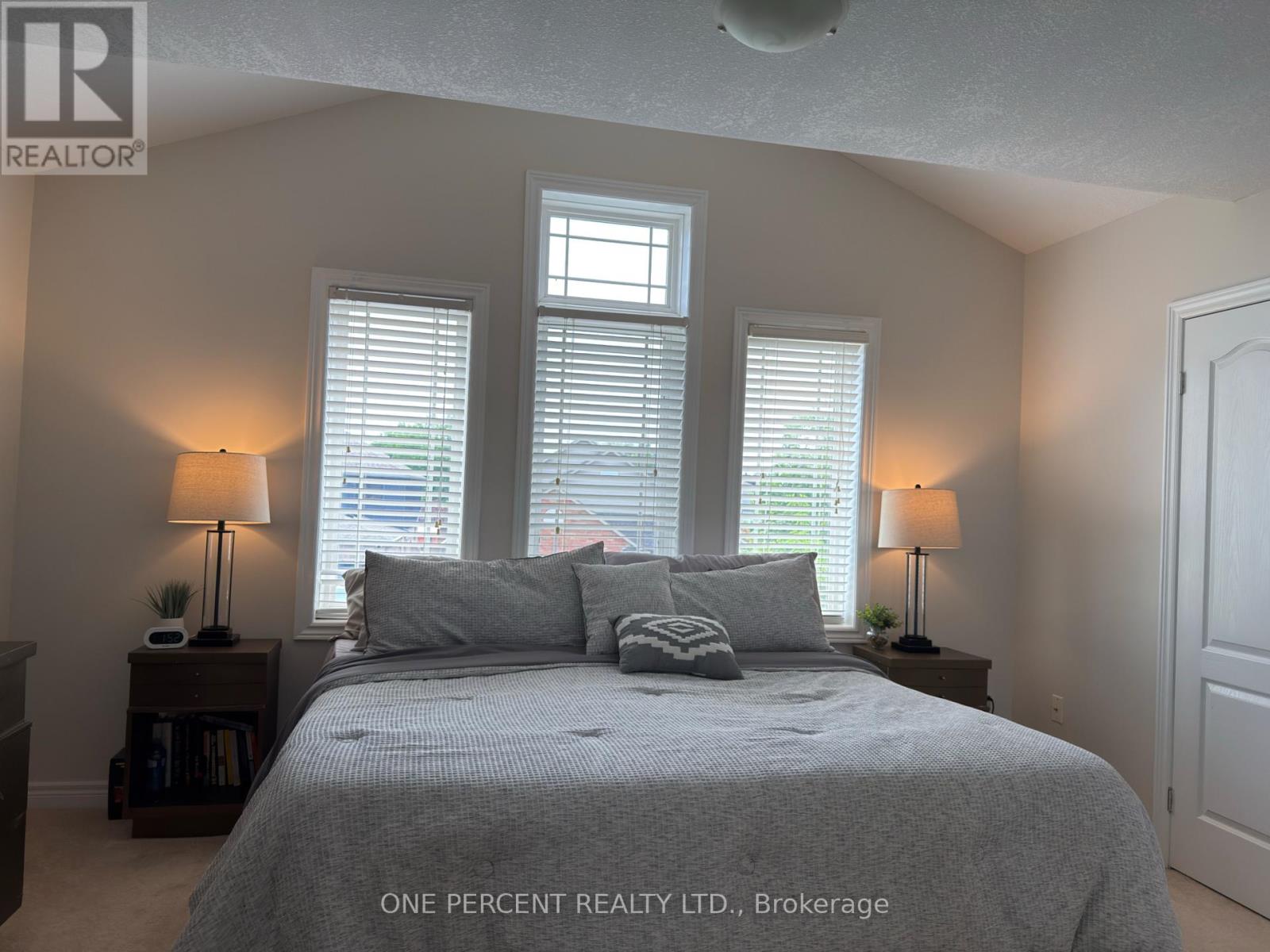 4871 NORTHGATE CRESCENT - 11