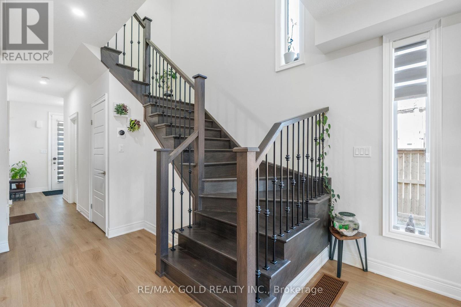 #29 166 MOUNT ALBION ROAD - 14
