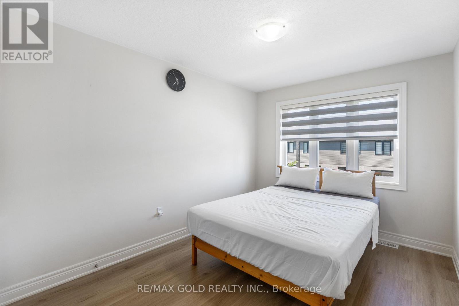 #29 166 MOUNT ALBION ROAD - 26