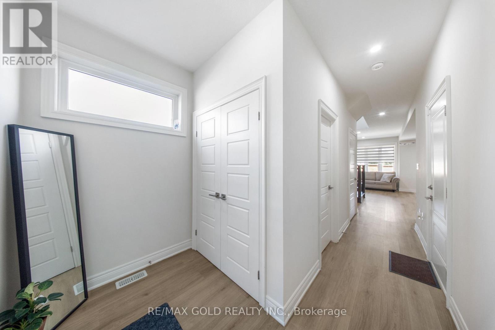 #29 166 MOUNT ALBION ROAD - 5