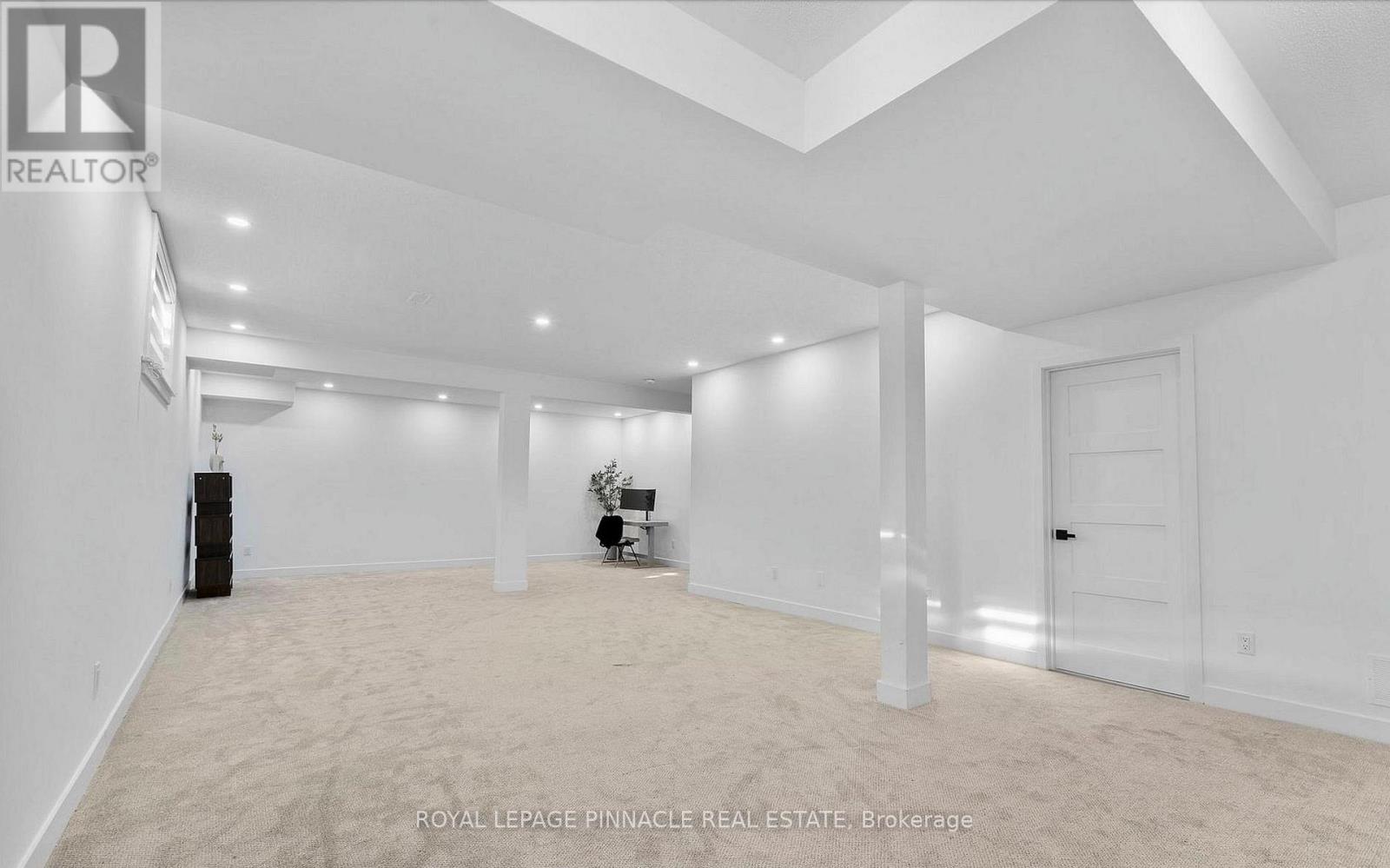 6 Bed, 5 Bath House for Sale in Ottawa – 921 BECKTON HEIGHTS, Ottawa – MLS# X13646904 - Image 44
