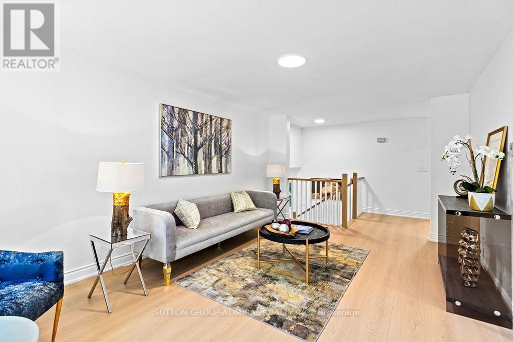 43 GRAHAM CRESCENT - 11