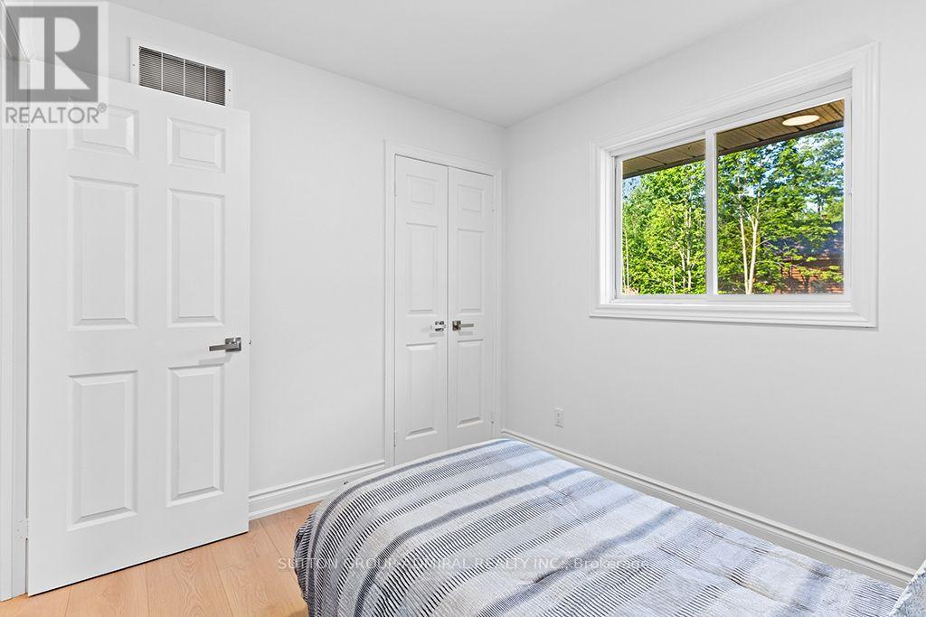 43 GRAHAM CRESCENT - 28