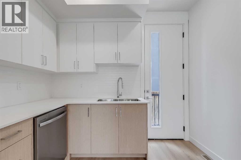#103 3550 45 Street SW - 4