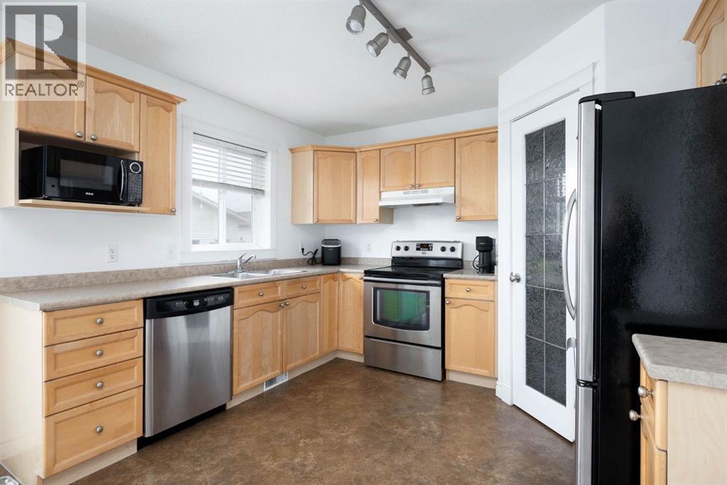182 Mcdougall Crescent