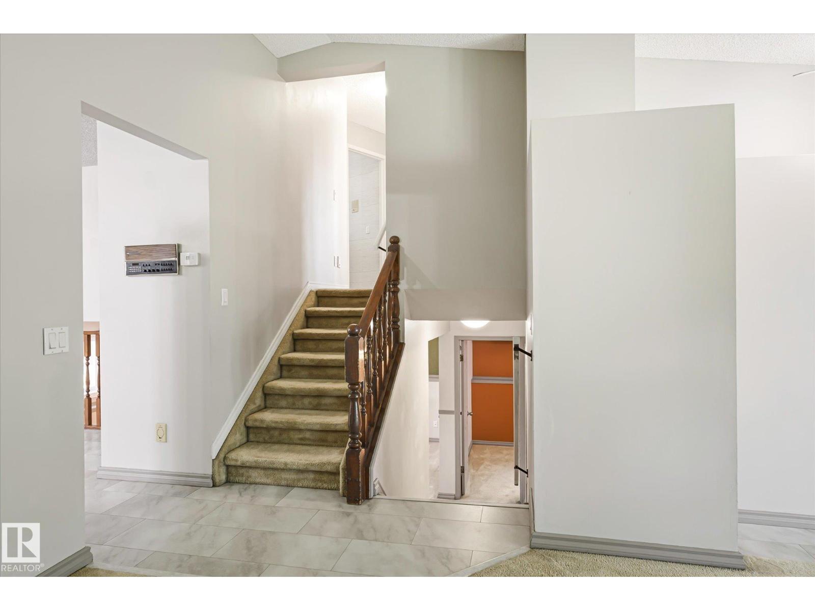 7704 152B AV NW - 16