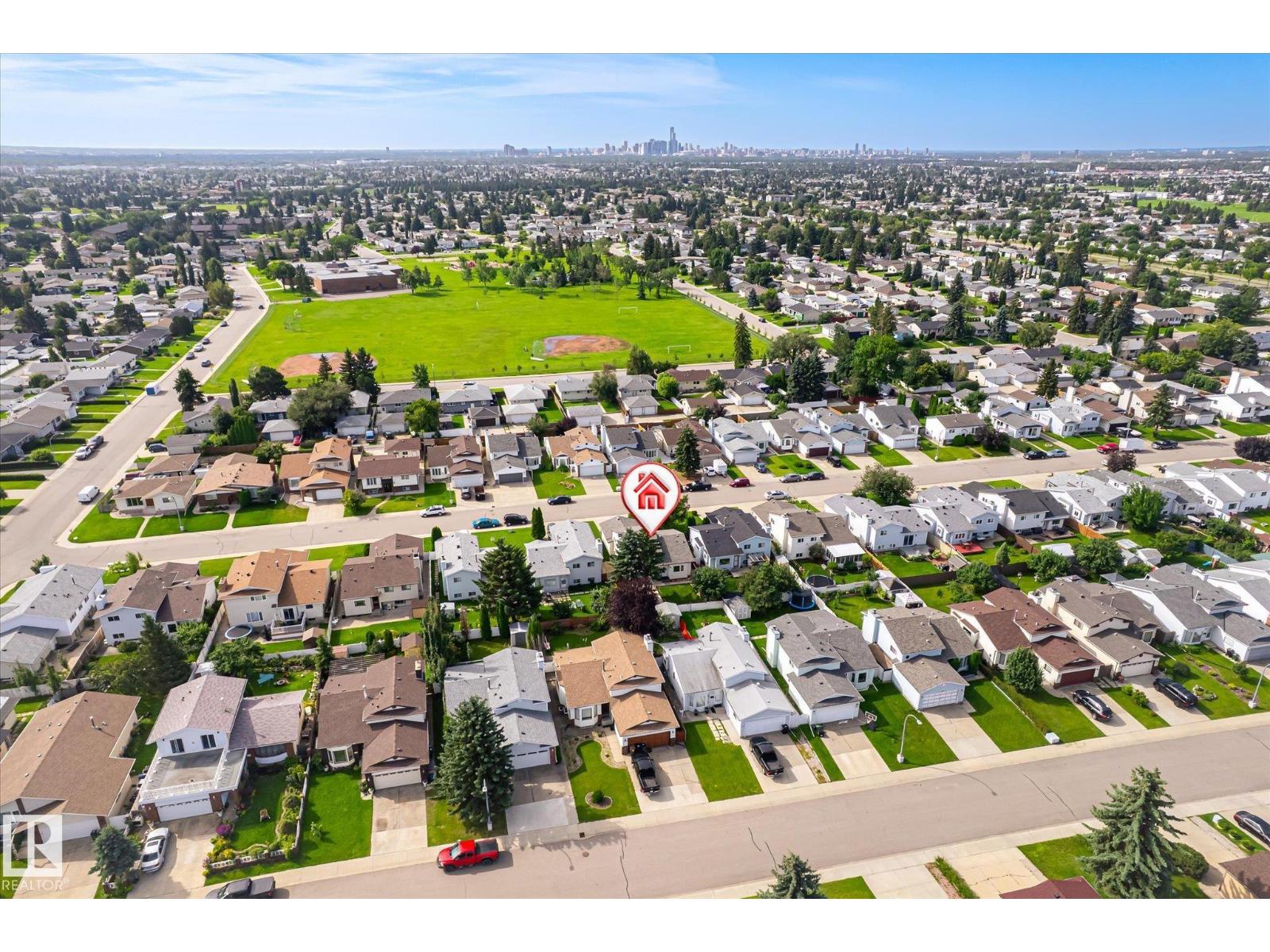 7704 152B AV NW - 49
