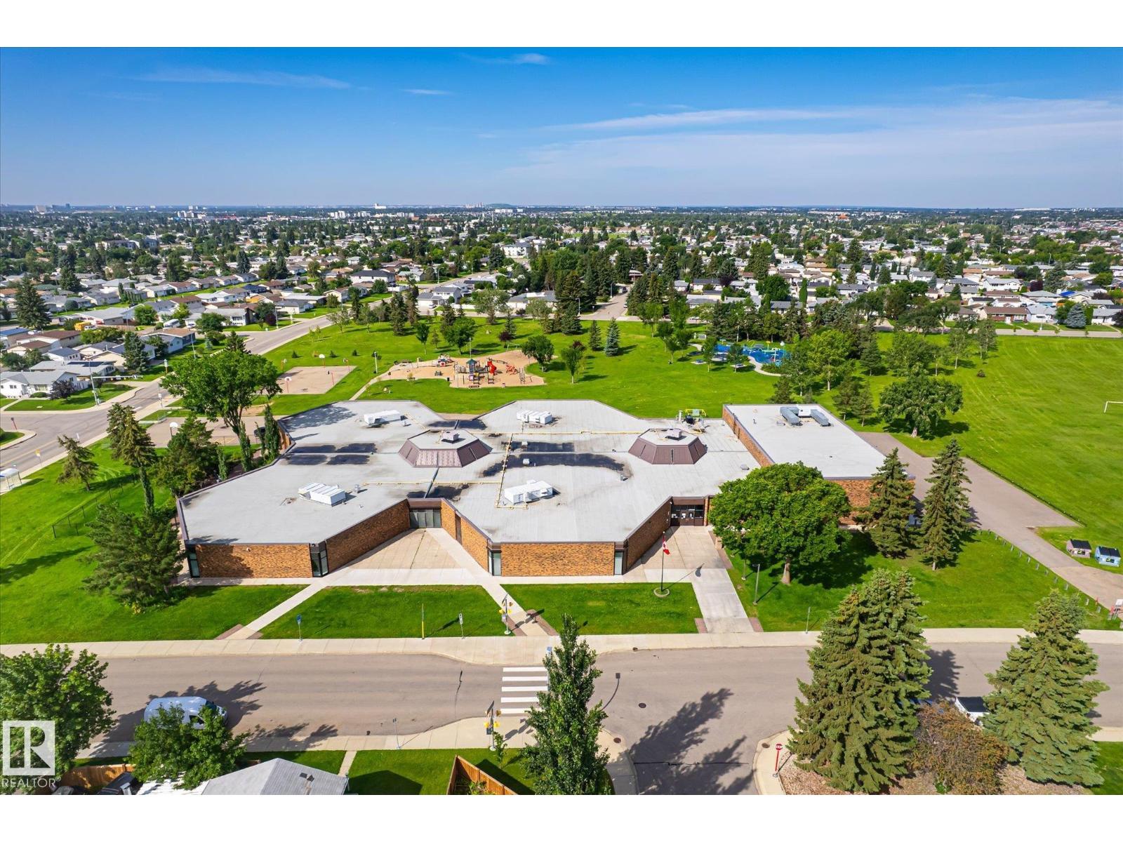 7704 152B AV NW - Image 67