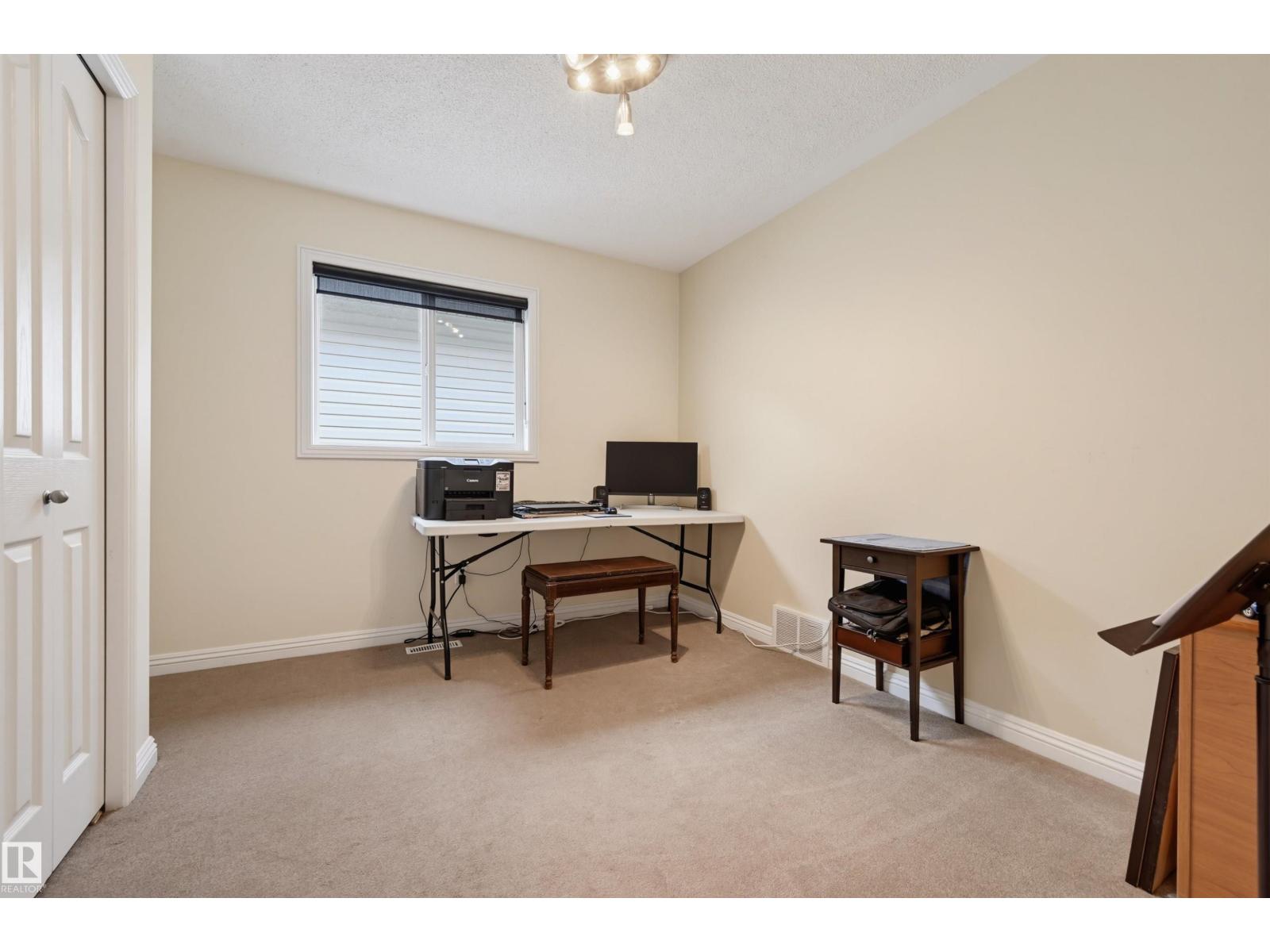 1846 TOWNE CENTRE BV NW - 31