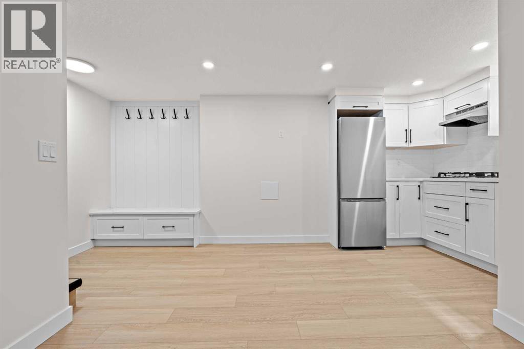 3020 15 Avenue SW - 16