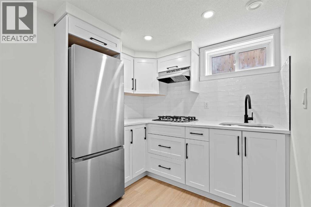 3020 15 Avenue SW - 17