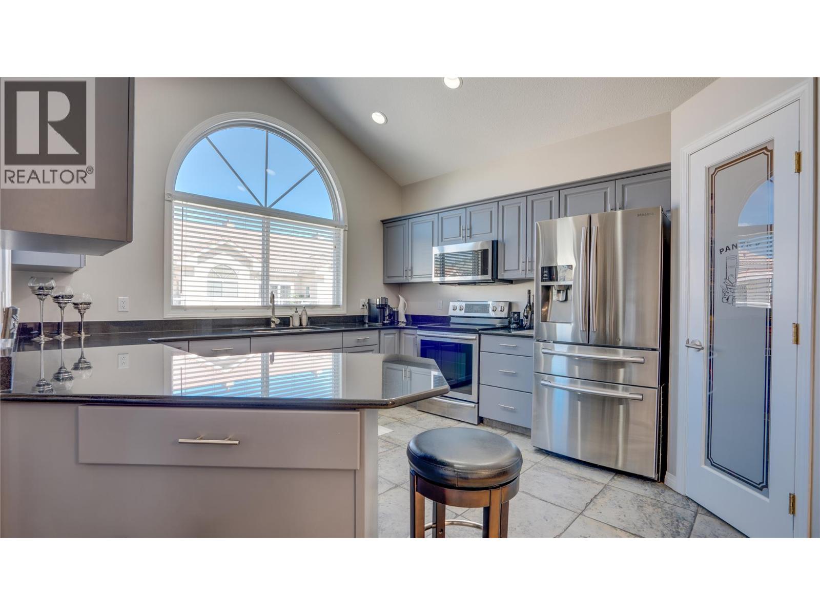 #3 7701 Okanagan Landing Road - Image 18