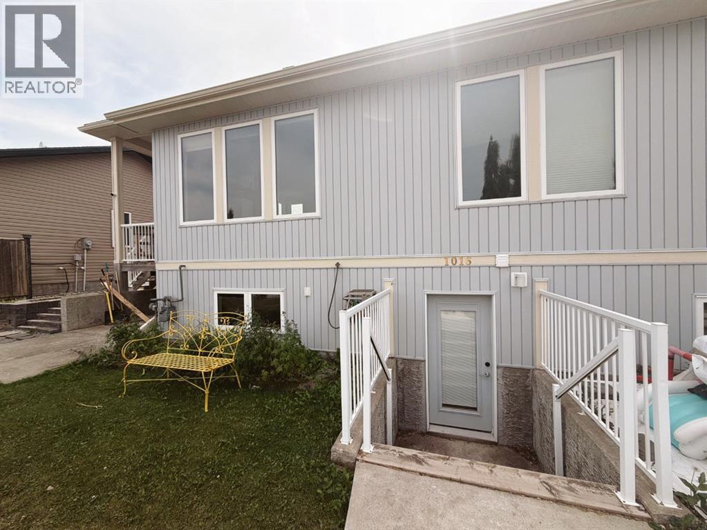 1016 2 Street NE - 48