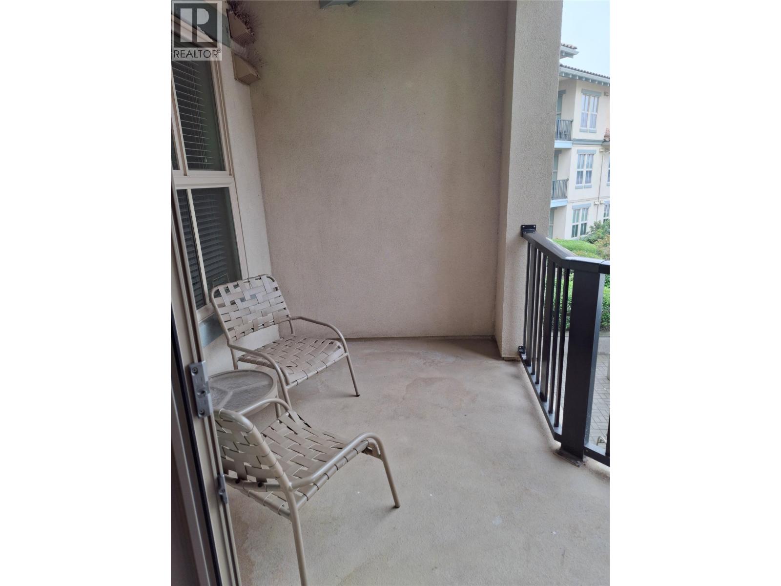 #205 4200 Lakeshore Drive - 25