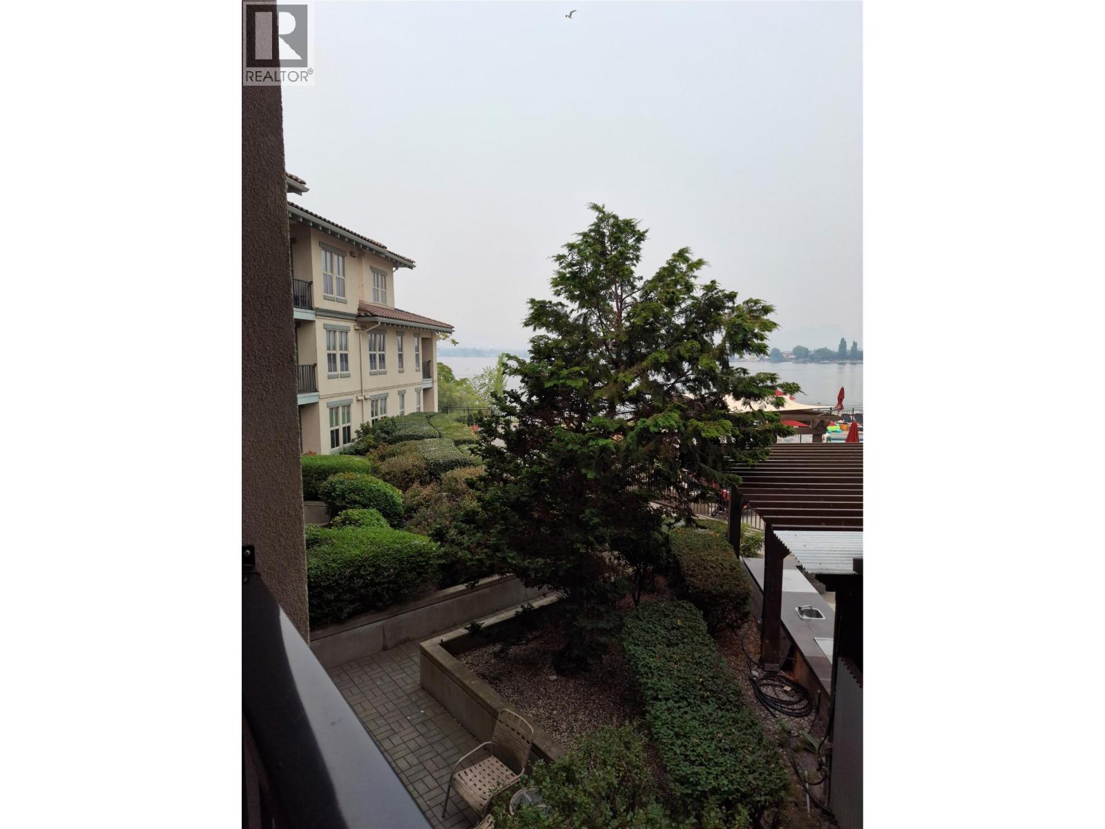 #205 4200 Lakeshore Drive - 29