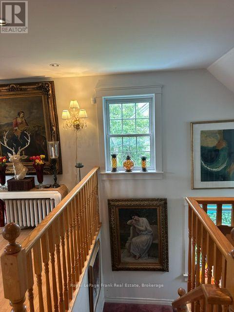 10 King Street East — photo 28
