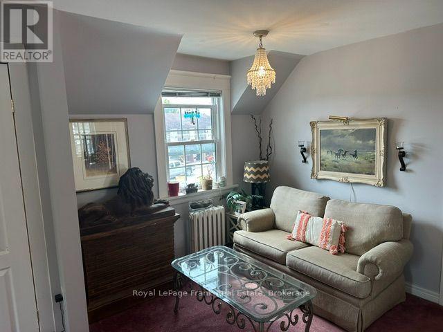 10 King Street East — photo 37