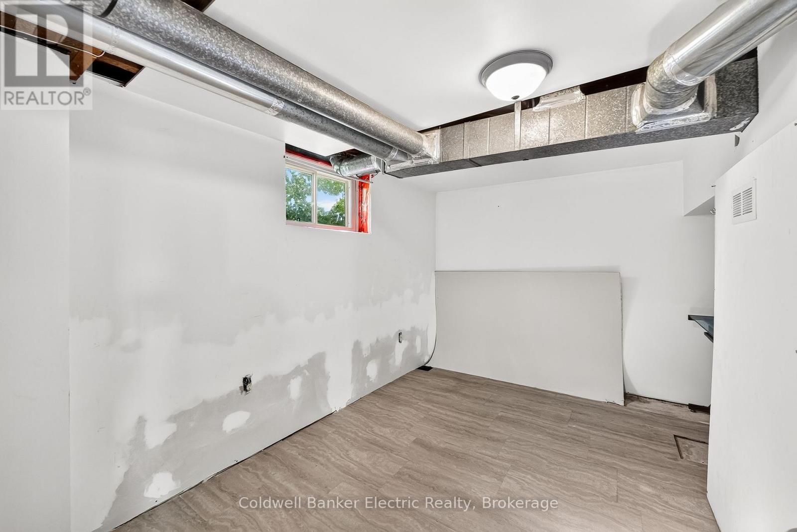 78 MELBOURNE STREET W - Image 32