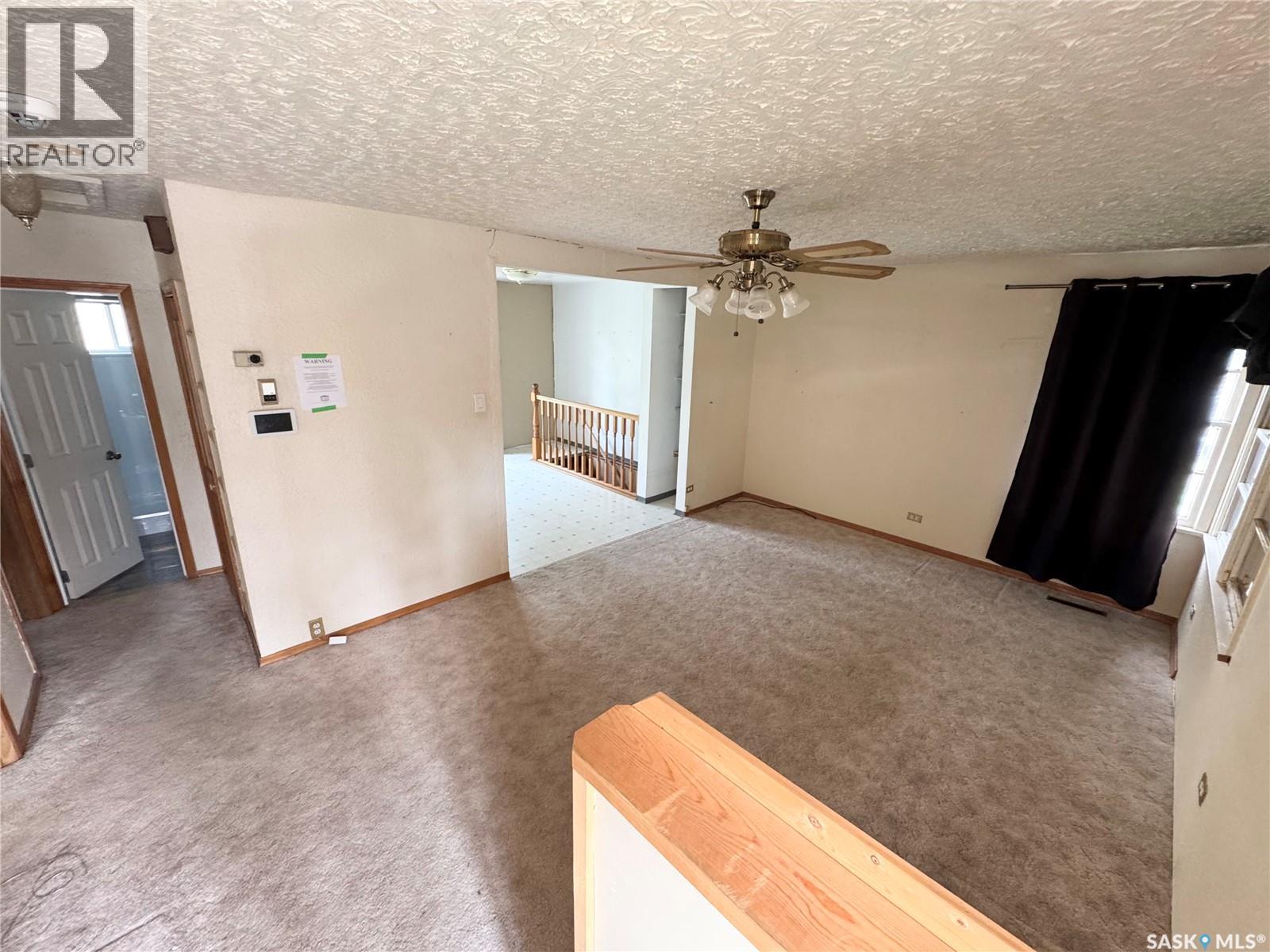 4006 4th AVENUE, Regina — photo 2
