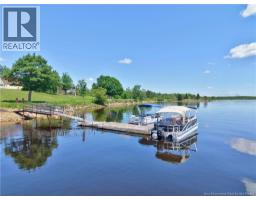 Loft - 280 King George Hwy, Miramichi, NB E1V1K9 Photo 8