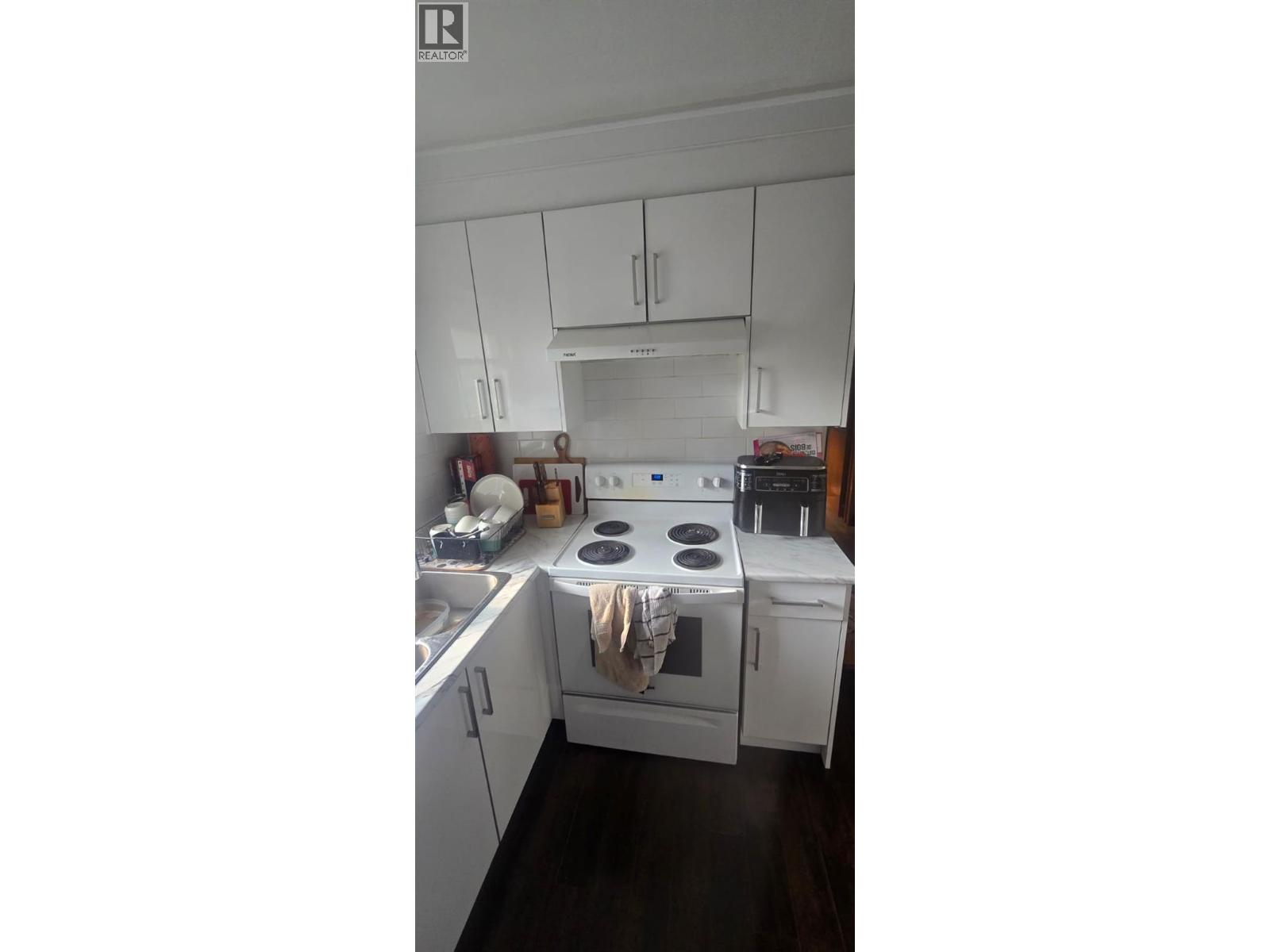 2038 Richter Street - 18