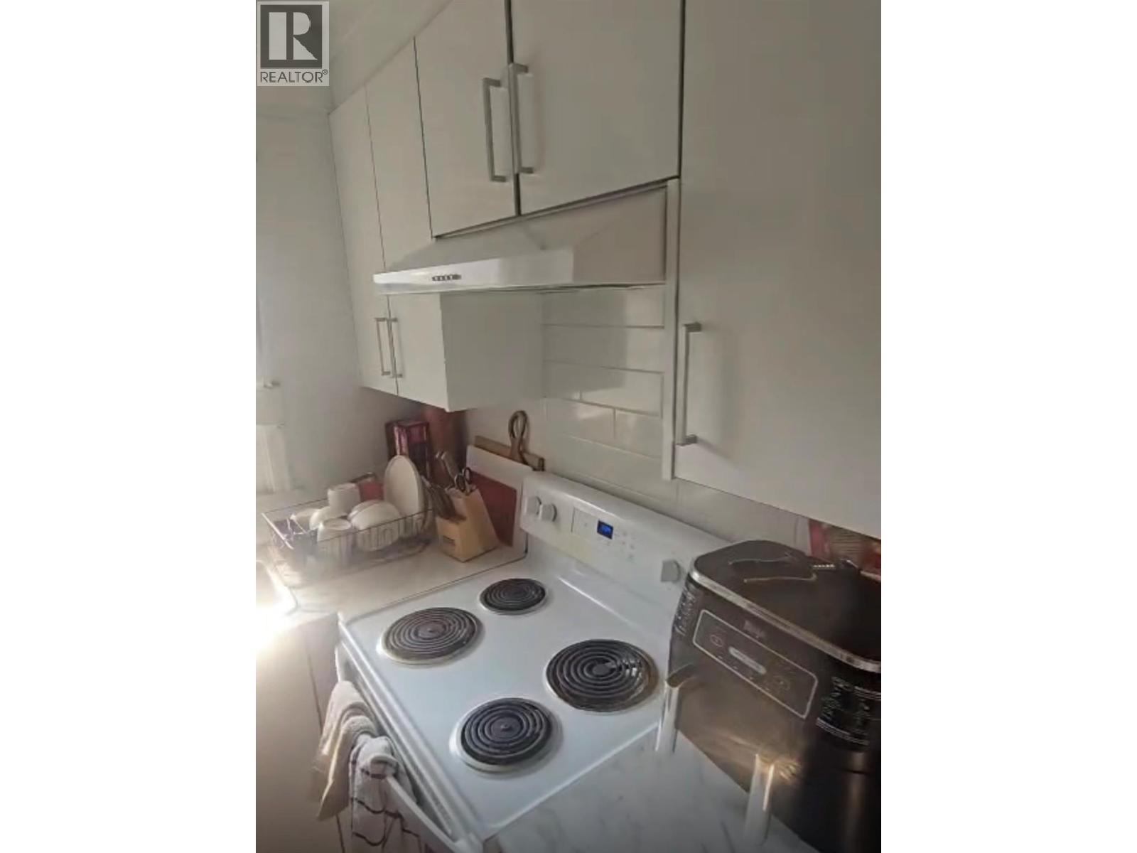 2038 Richter Street - 15