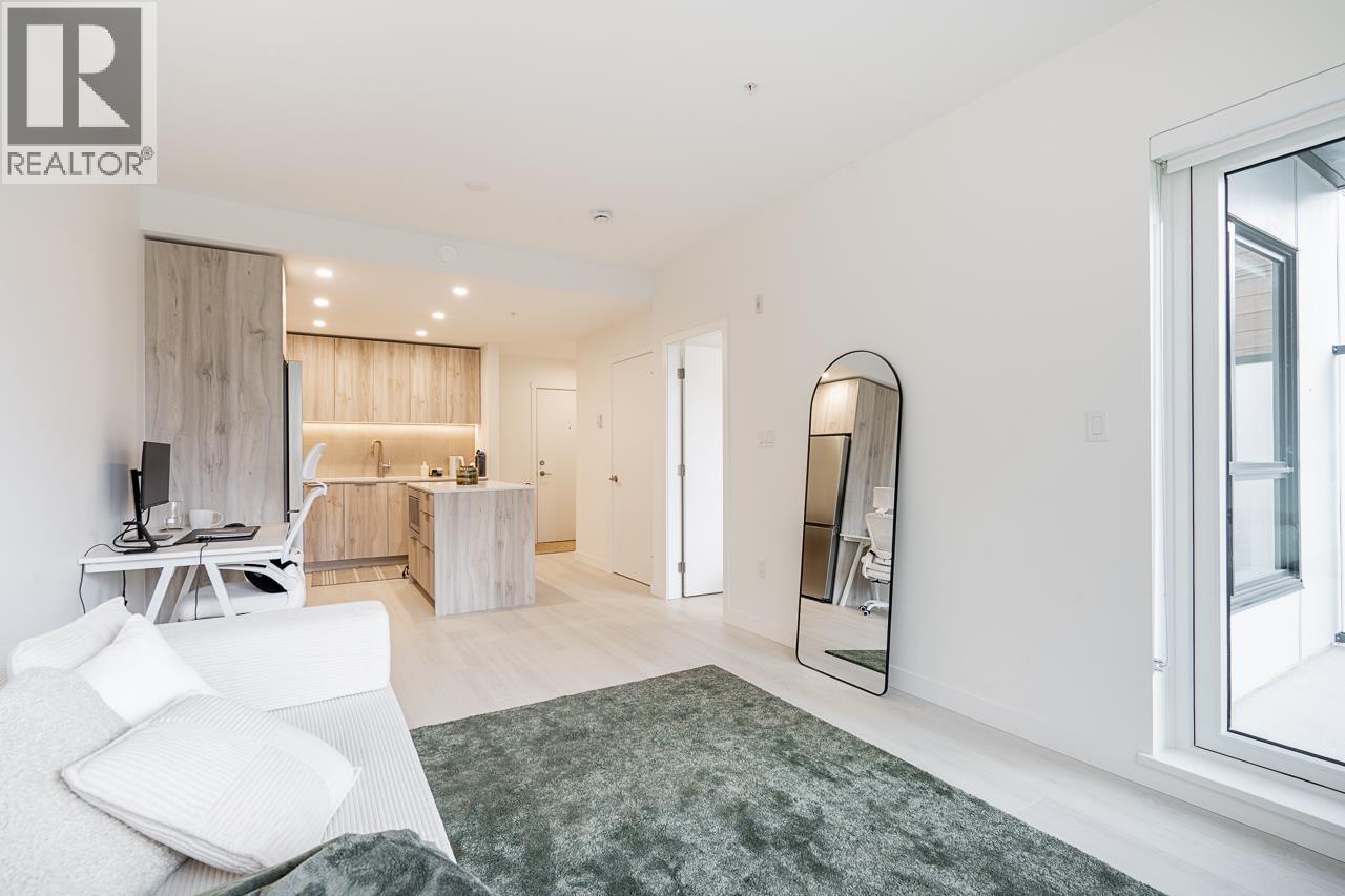 317 3594 MALSUM DRIVE, North Vancouver