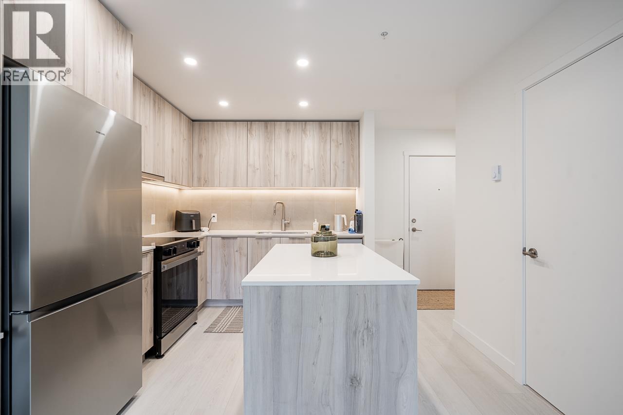 317 3594 MALSUM DRIVE, North Vancouver