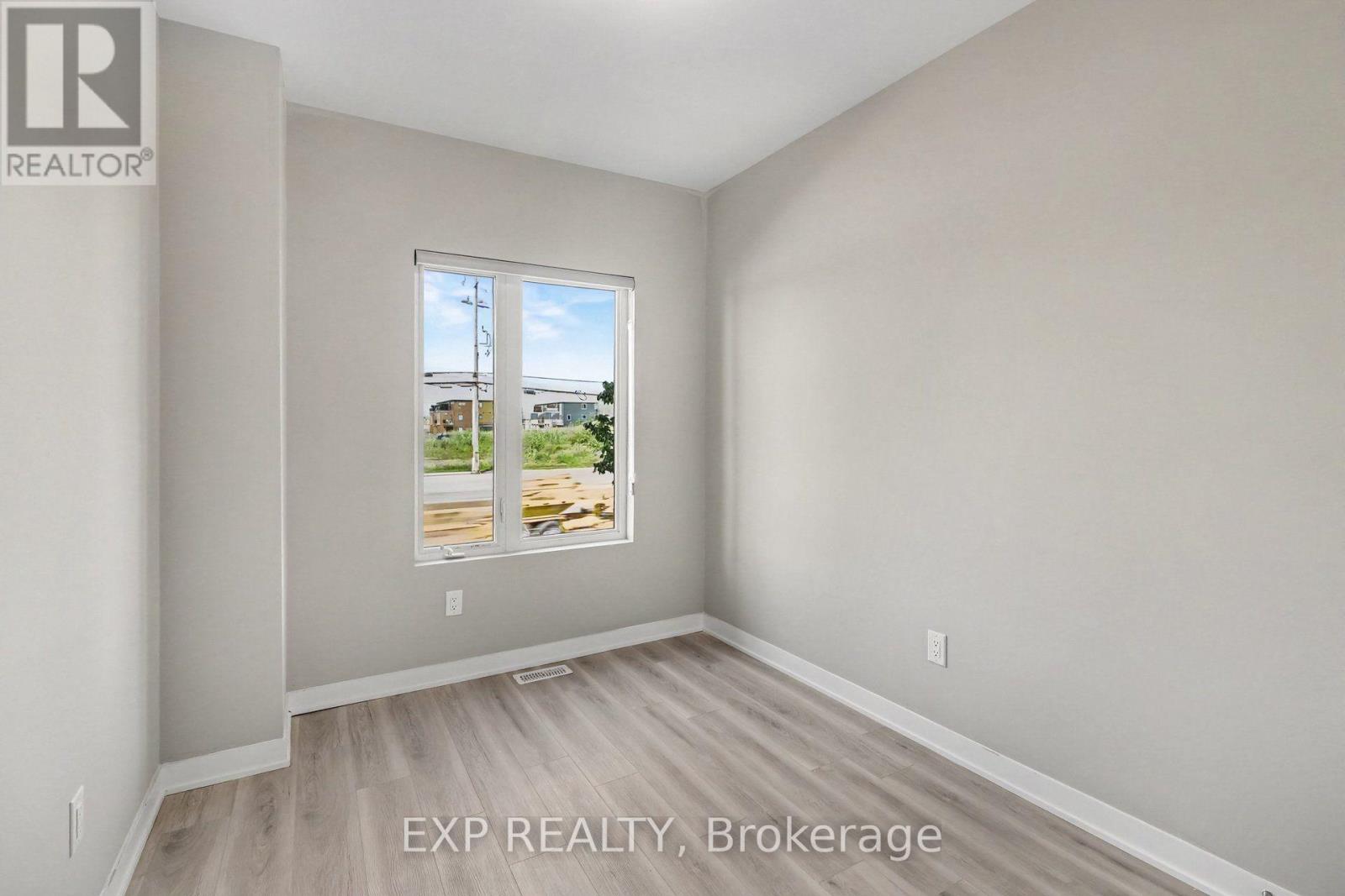 3 Bed, 3 Bath House for Rent in Ottawa – A – 503 SOUTHFIELD WAY, Ottawa – MLS# X13647188 - Image 8